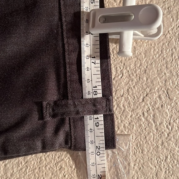 Pants - Picture 4 of 8